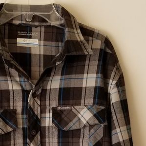 Columbia long sleeve shirt